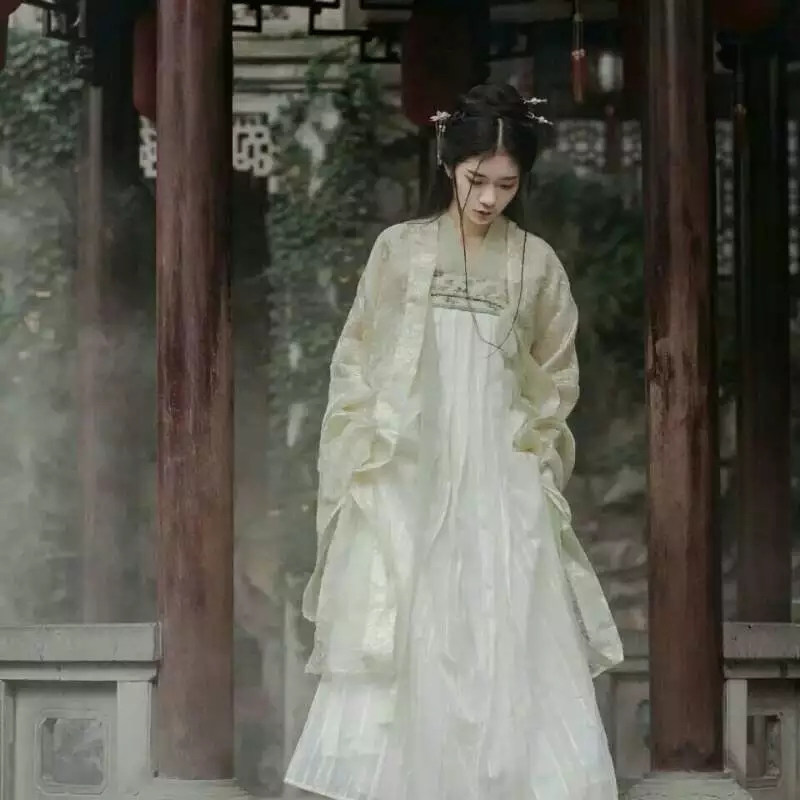 素衣汉服头像穿搭男生,素衣汉服头像穿搭男生图片