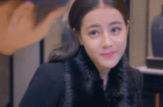 【路人】迪丽热巴动态图片